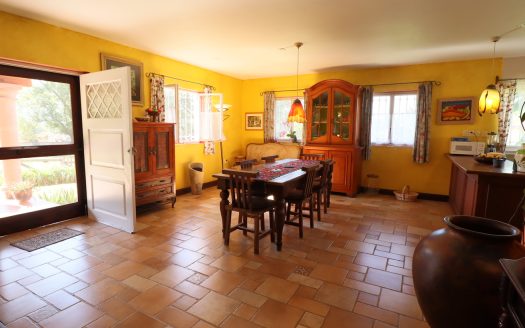 INMUEBLE EN VENTA , ZONA SAN JOSÉ DEL CERRITO.