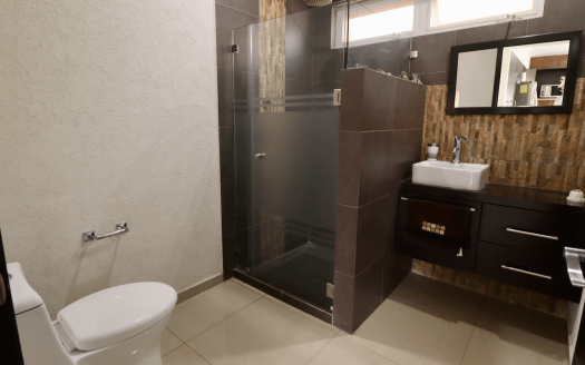 CASA EN VENTA EN MORELIA, CLUB DE GOLF ALTOZANO