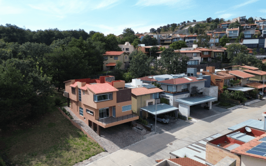 CASA EN VENTA EN MORELIA, CLUB DE GOLF ALTOZANO