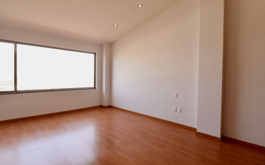 DEPARTAMENTO EN RENTA LA PALOMA, PENTHOUSE.