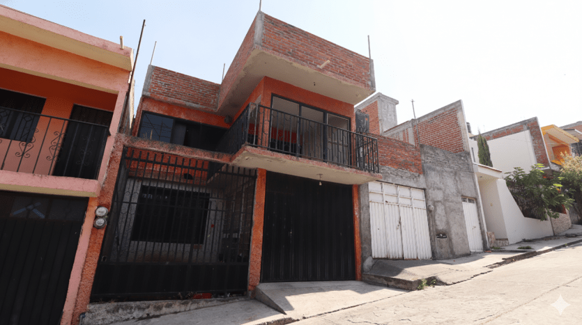 CASA EN VENTA EN MORELIA