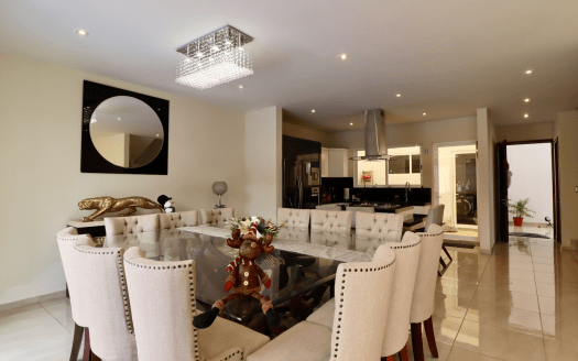 CASA EN VENTA PASEO DEL PARQUE, TRES MARÍAS, MORELIA