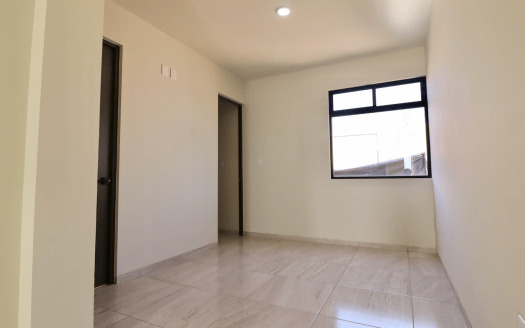 CASA EN VENTA EN MORELIA, FRACC. LAS MARIANAS, ZONA CAMPESTRE DEL VERGEL