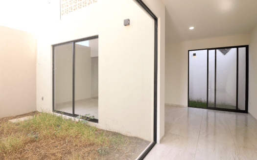 CASA EN VENTA EN MORELIA, FRACC. LAS MARIANAS, ZONA CAMPESTRE DEL VERGEL