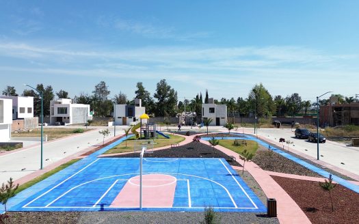 CASA EN VENTA EN MORELIA, FRACC. LAS MARIANAS, ZONA CAMPESTRE DEL VERGEL