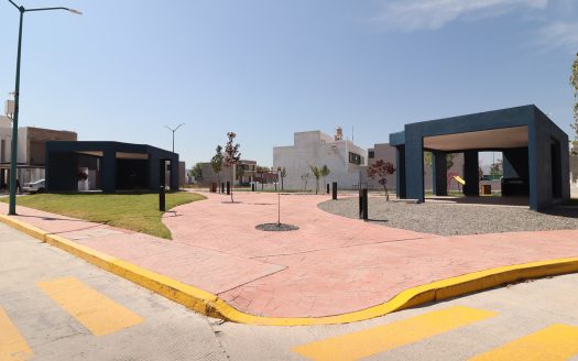 CASA EN VENTA EN MORELIA, FRACC. LAS MARIANAS, ZONA CAMPESTRE DEL VERGEL