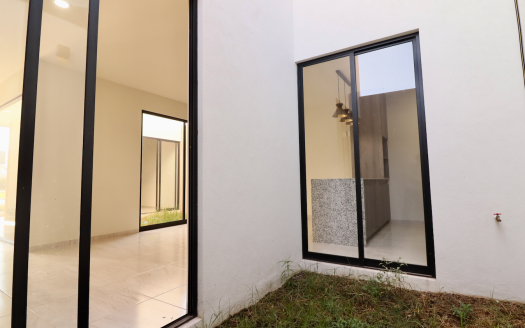 CASA EN VENTA EN MORELIA, FRACC. LAS MARIANAS, ZONA CAMPESTRE DEL VERGEL