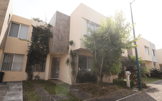 CASA EN VENTA EN MORELIA