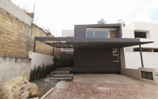 CASA EN VENTA EN MORELIA