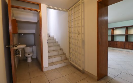 EDIFICIO EN RENTA SOBRE AV. ACUEDUCTO, EN MORELIA