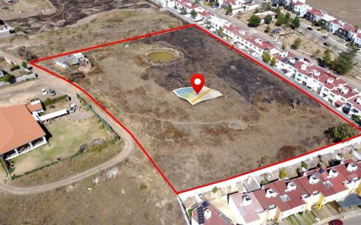 TERRENO EN VENTA EN ALTOZANO CON UBICACIÓN ESTRATÉGICA