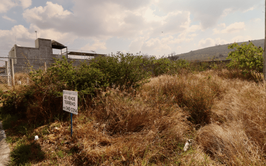 TERRENO EN VENTA TRES MARÍAS, FRACC. COLINAS DEL SOL