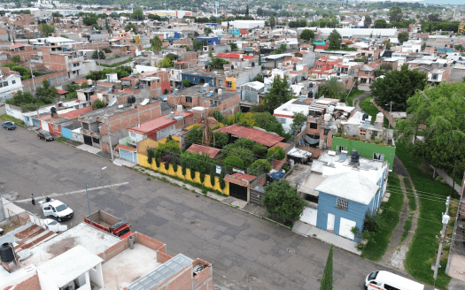 TERRENO / SALÓN DE FIESTAS EN VENTA EN MORELIA, AV. QUINCEO