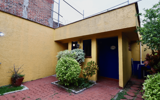 TERRENO / SALÓN DE FIESTAS EN VENTA EN MORELIA, AV. QUINCEO