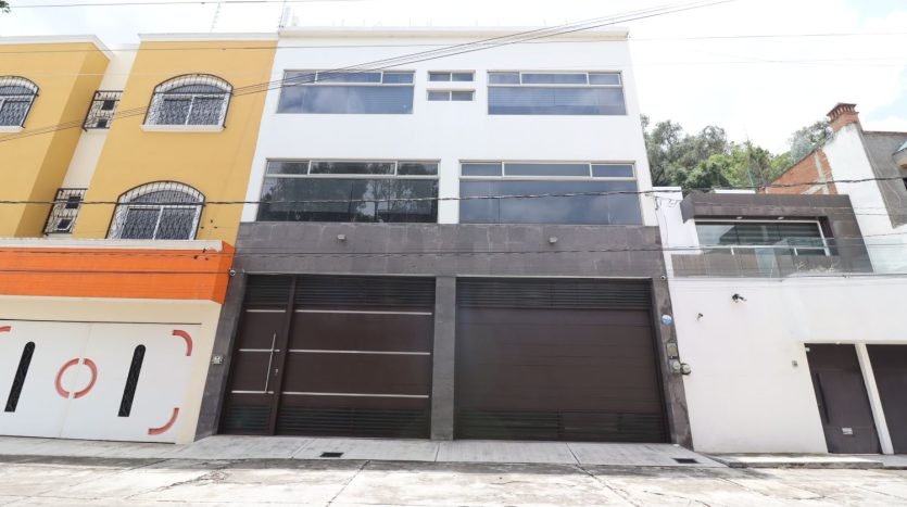CASA EN VENTA EN MORELIA