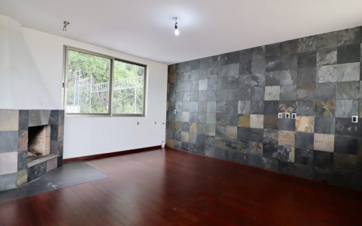 CASA EN VENTA COL. BOSQUE CAMELINAS