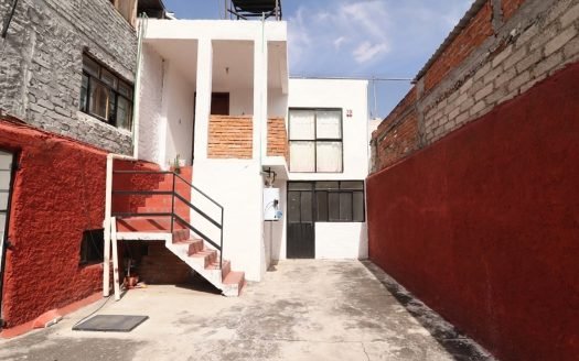 CASA EN VENTA EN MORELIA, COL. INDEPENDENCIA.