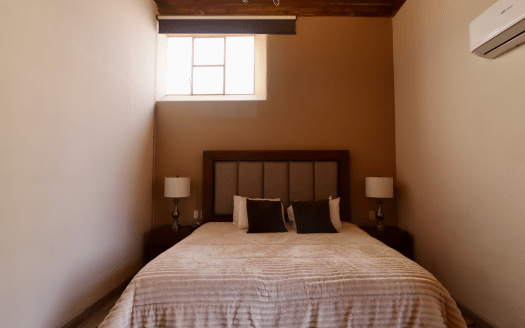 HOTEL CON ESTACIONAMIENTO EN VENTA EN PÁTZCUARO, CENTRO HISTÓRICO