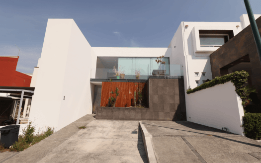 CASA EN VENTA EN MORELIA