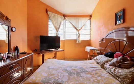 CASA EN VENTA EN MORELIA, COL. LA HUERTA