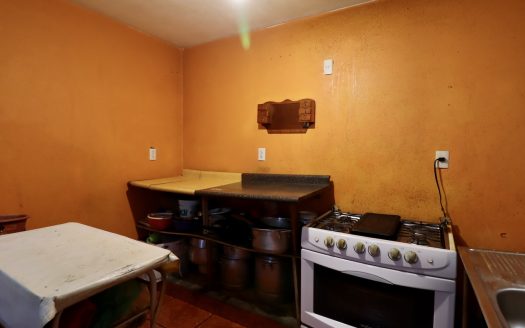 CASA EN VENTA EN MORELIA, COL. LA HUERTA