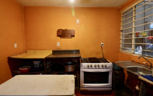 CASA EN VENTA EN MORELIA, COL. LA HUERTA