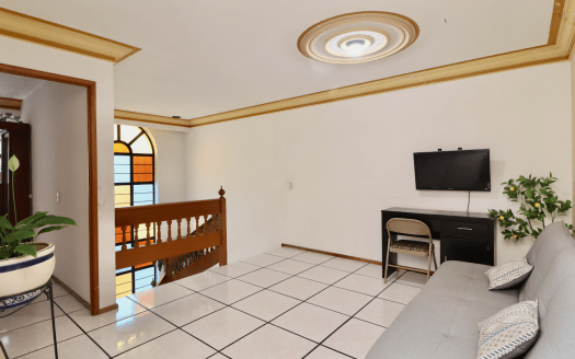 CASA EN VENTA EN MORELIA, LÁZARO CÁRDENAS (ZONA LAS TIJERAS)