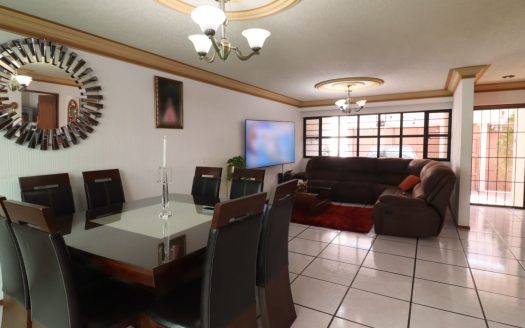 CASA EN VENTA EN MORELIA, LÁZARO CÁRDENAS (ZONA LAS TIJERAS)