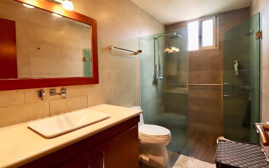 CASA EN VENTA EN MORELIA, RESIDENCIAL BUGAMBILIAS