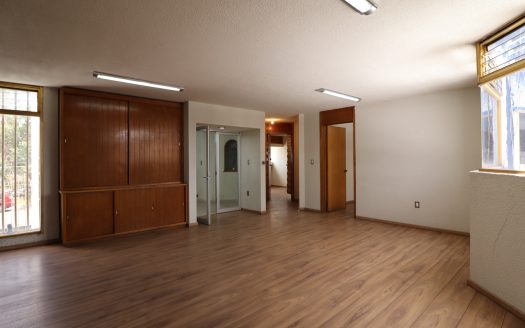 EDIFICIO EN RENTA SOBRE AV. ACUEDUCTO, EN MORELIA