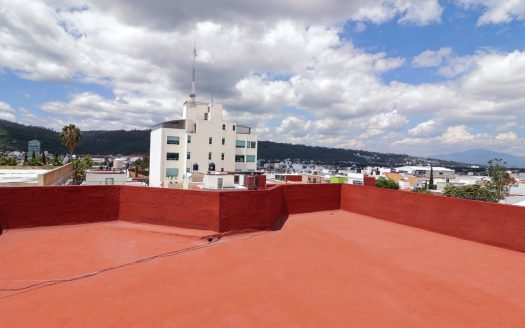 EDIFICIO EN RENTA SOBRE AV. ACUEDUCTO, EN MORELIA