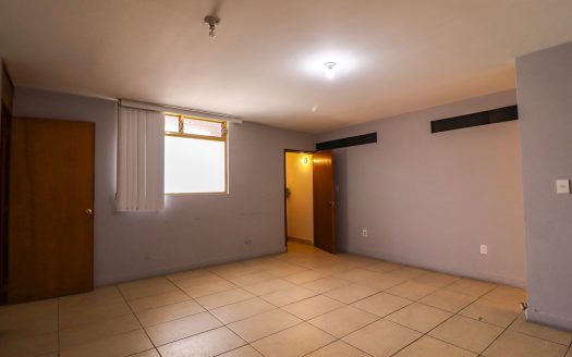 EDIFICIO EN RENTA SOBRE AV. ACUEDUCTO, EN MORELIA