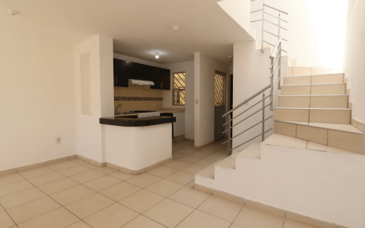 CASA EN VENTA EN MORELIA, FRACCIONAMIENTO CAMPO REAL