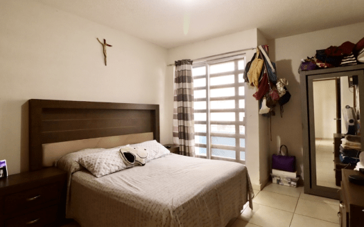 CASA EN VENTA EN MORELIA, FRACC. PUERTA NOGAL