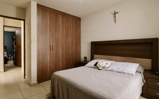 CASA EN VENTA EN MORELIA, FRACC. PUERTA NOGAL