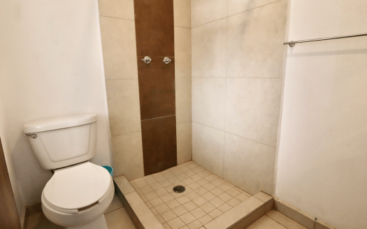 CASA EN VENTA EN MORELIA, FRACC. PUERTA NOGAL