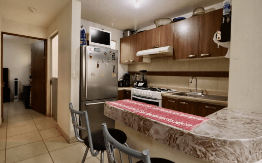 CASA EN VENTA EN MORELIA, FRACC. PUERTA NOGAL