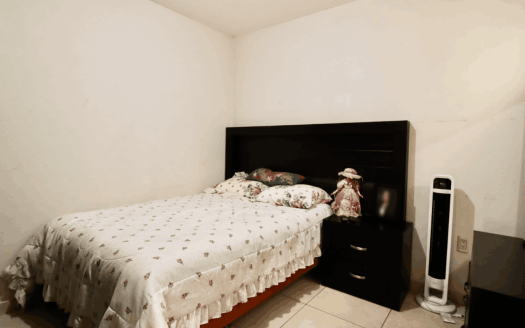CASA EN VENTA EN MORELIA, FRACC. PUERTA NOGAL