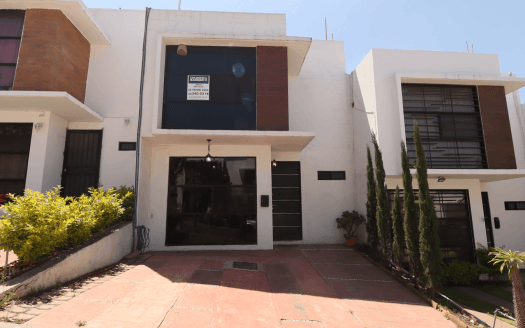 CASA EN VENTA EN MORELIA, VILLAS DEL SUR