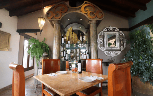 SE VENDE HOTEL EXCLUSIVO EN MORELIA, VISTA BELLA