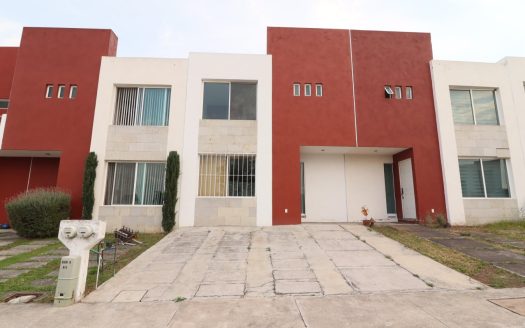 CASA EN VENTA EN MORELIA