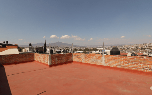 CASA EN VENTA EN MORELIA, ZONA MERCADO DE ABASTOS