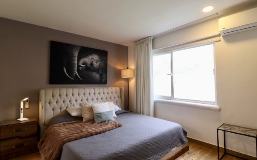 CASA EN VENTA ZONA BOSQUES TRES MARÍAS