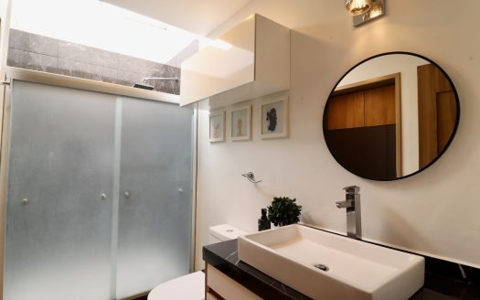 CASA EN VENTA ZONA BOSQUES TRES MARÍAS