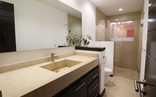 CASA EN VENTA EN MORELIA, CLUB DE GOLF ALTOZANO