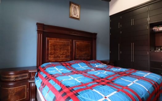 CASA EN VENTA EN MORELIA, CLUB DE GOLF ALTOZANO