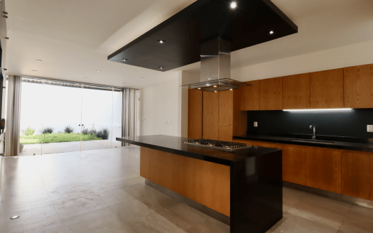 CASA EN VENTA EN MORELIA, FRACC. EL MONASTERIO