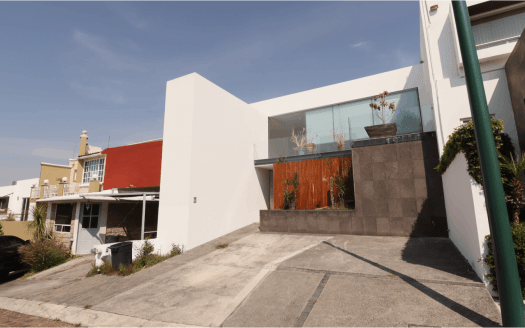 CASA EN VENTA EN MORELIA, FRACC. EL MONASTERIO