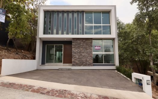 CASA EN VENTA EN MORELIA