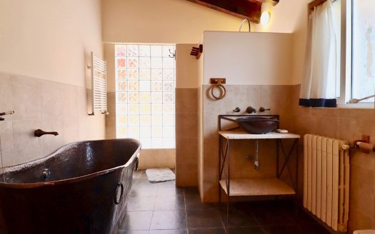 CASA EN VENTA EN PÁTZCUARO, VASCO DE QUIROGA